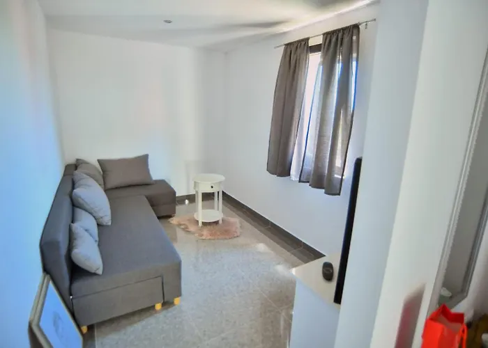 アパート Old House 1