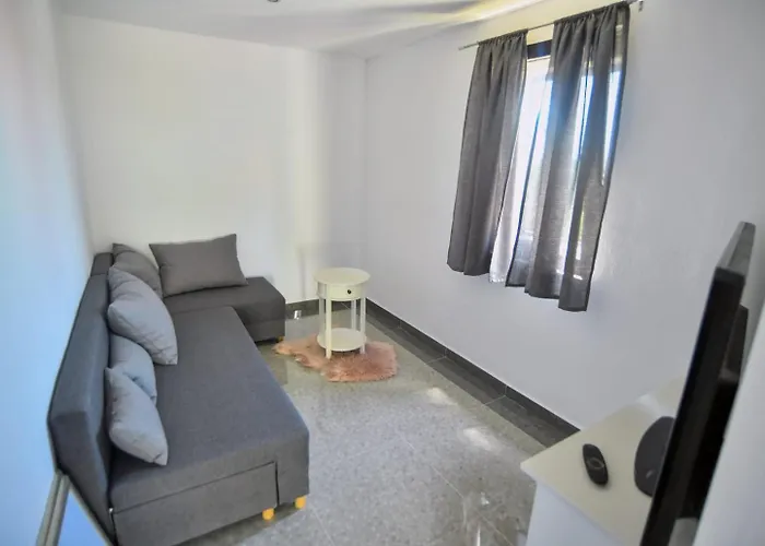 アパート Old House 1