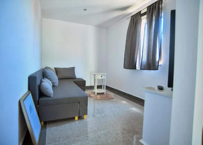 アパート Old House 1 *