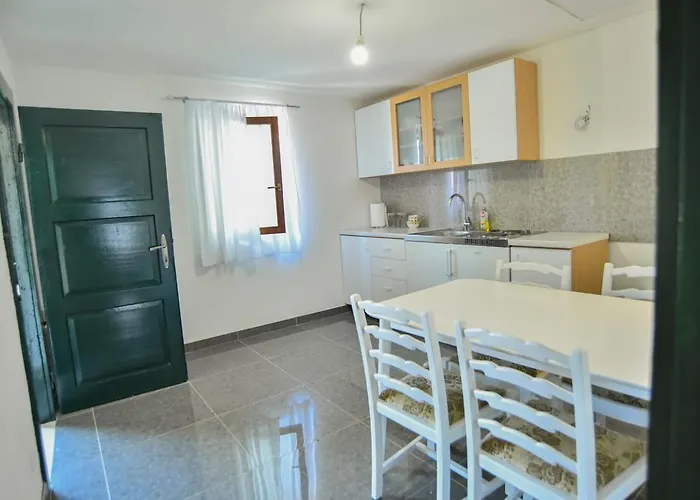 アパート Old House 1